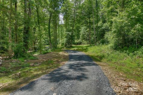 000 Shadowwood Drive Spruce Pine NC 28777