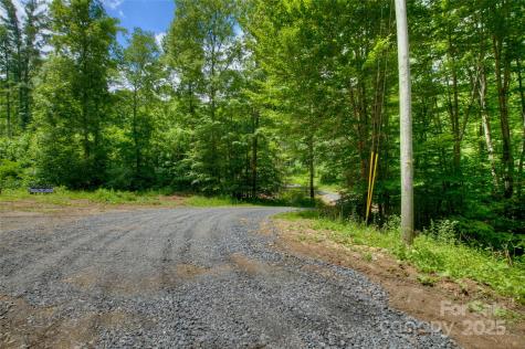 000 Shadowwood Drive Spruce Pine NC 28777