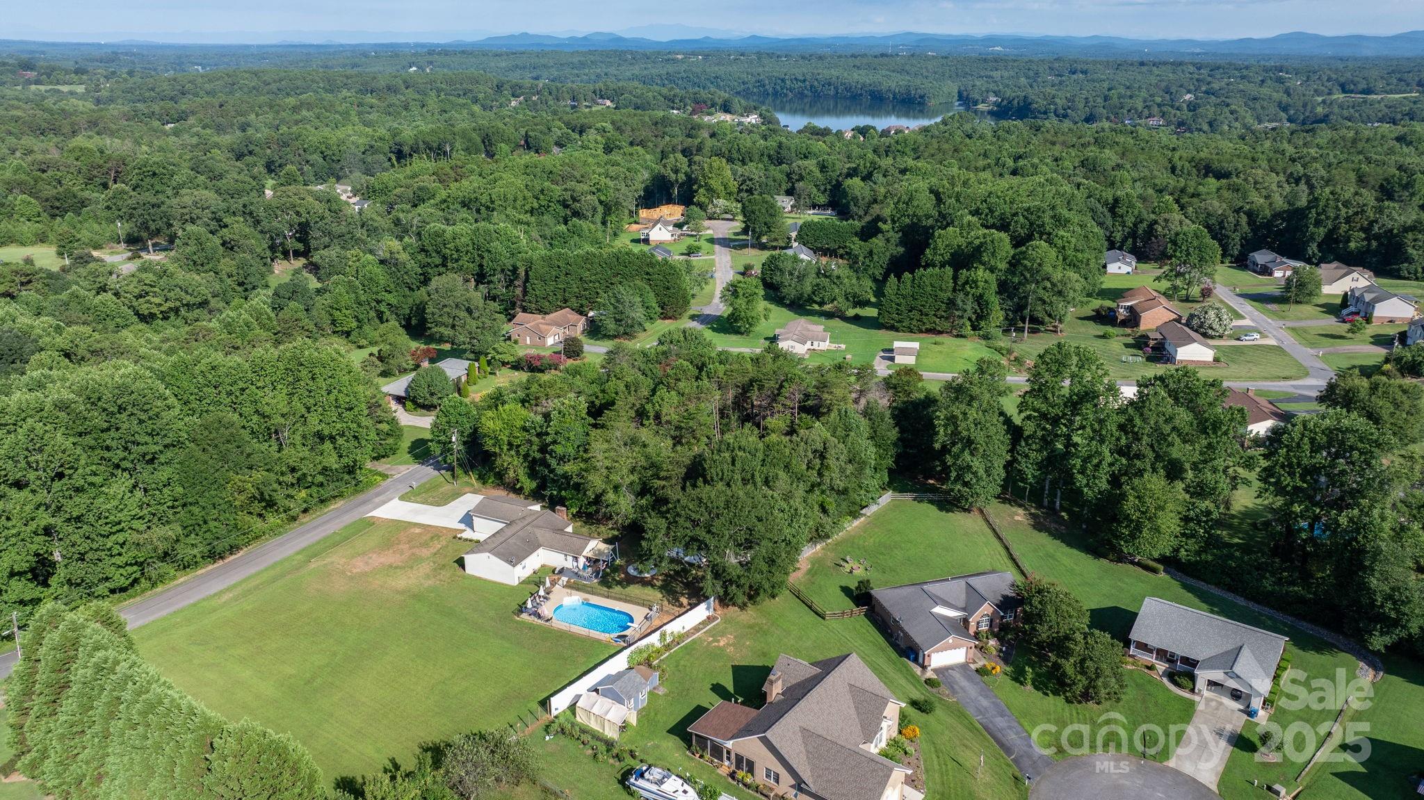 4650 33rd Street Drive NE Hickory NC 28601