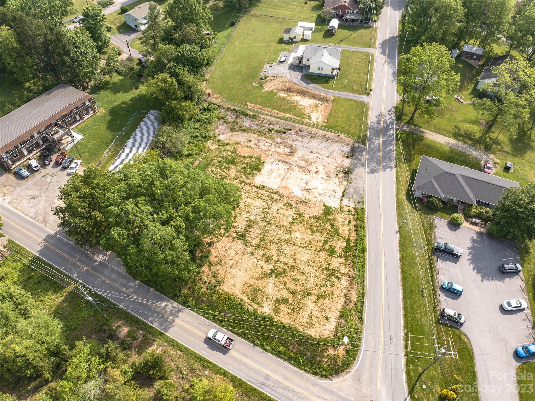 35 Lee Road Clyde NC 28721