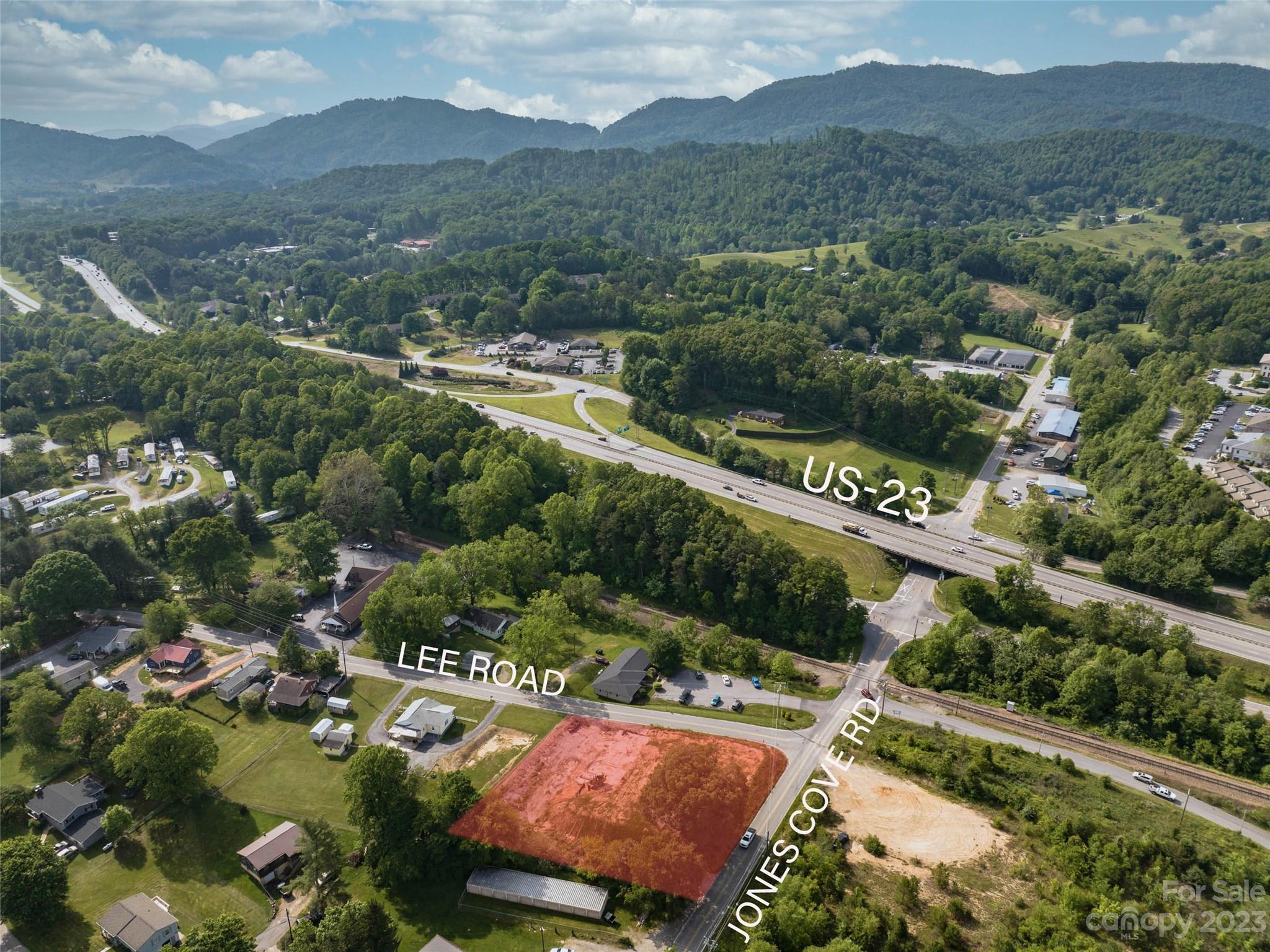 35 Lee Road Clyde NC 28721