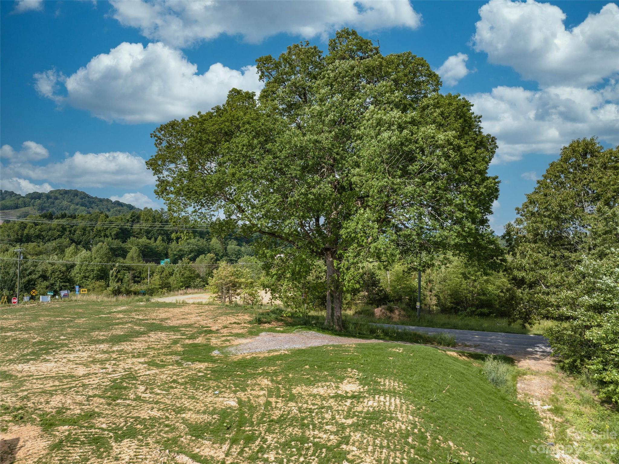 35 Lee Road Clyde NC 28721