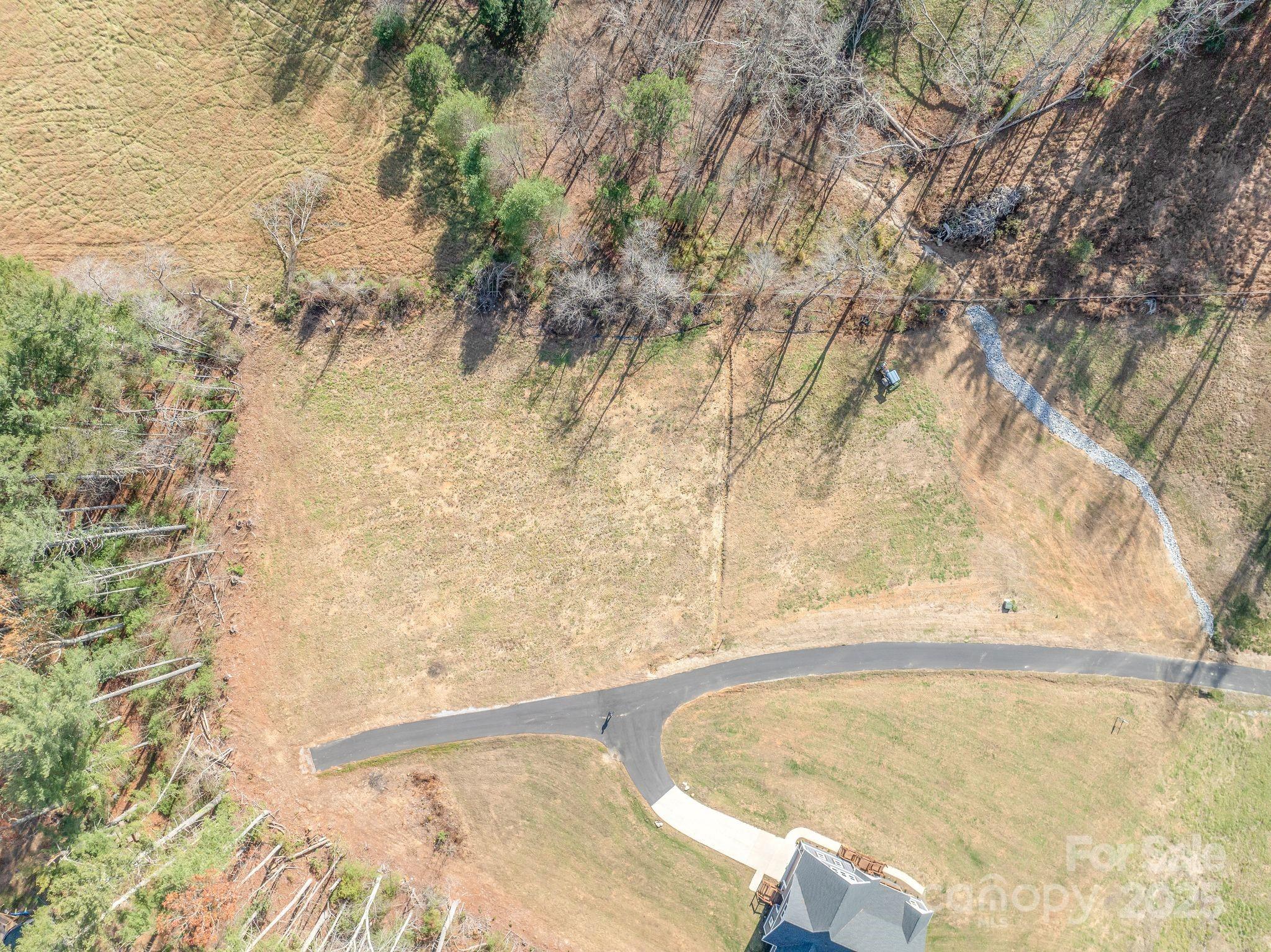 00 Kelly Daniele Lane Hendersonville NC 28739