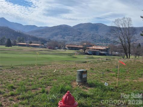 30 Farmer Branch Lane Waynesville NC 28786