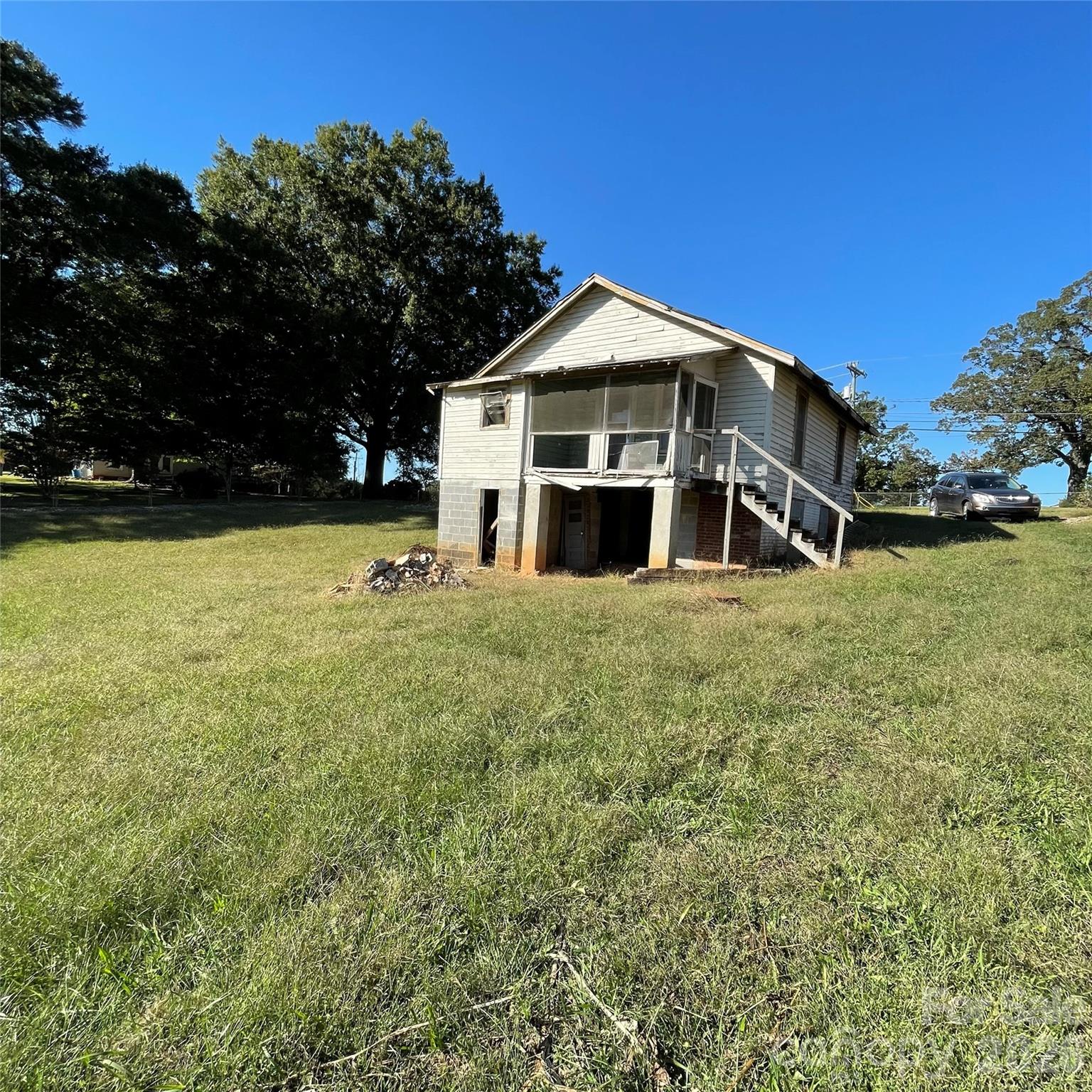 325 29th Avenue Drive NW Hickory NC 28601
