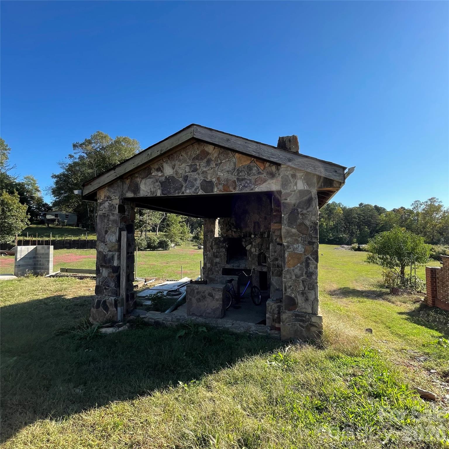 325 29th Avenue Drive NW Hickory NC 28601