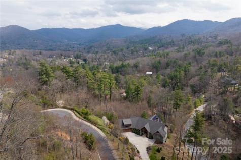 12 Grovepoint Way Asheville NC 28804