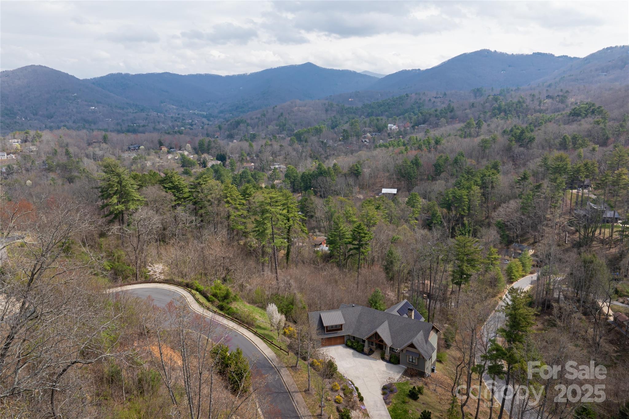 12 Grovepoint Way Asheville NC 28804