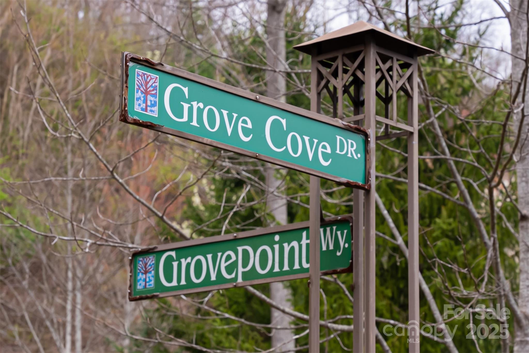 12 Grovepoint Way Asheville NC 28804