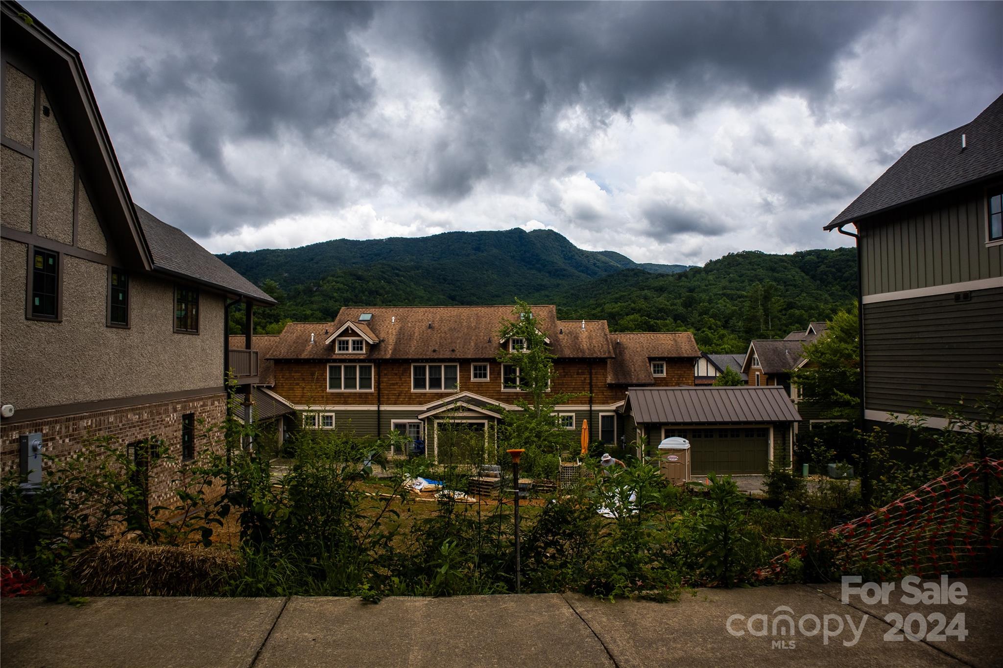 25 Wordsworth Road Black Mountain NC 28711
