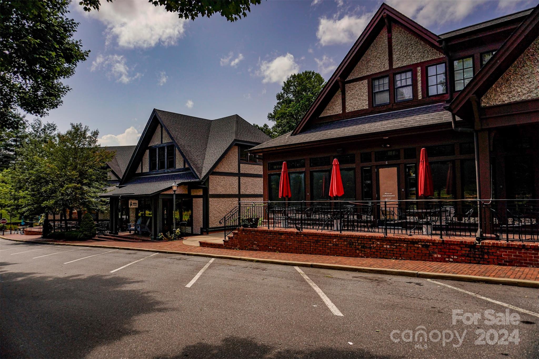 25 Wordsworth Road Black Mountain NC 28711