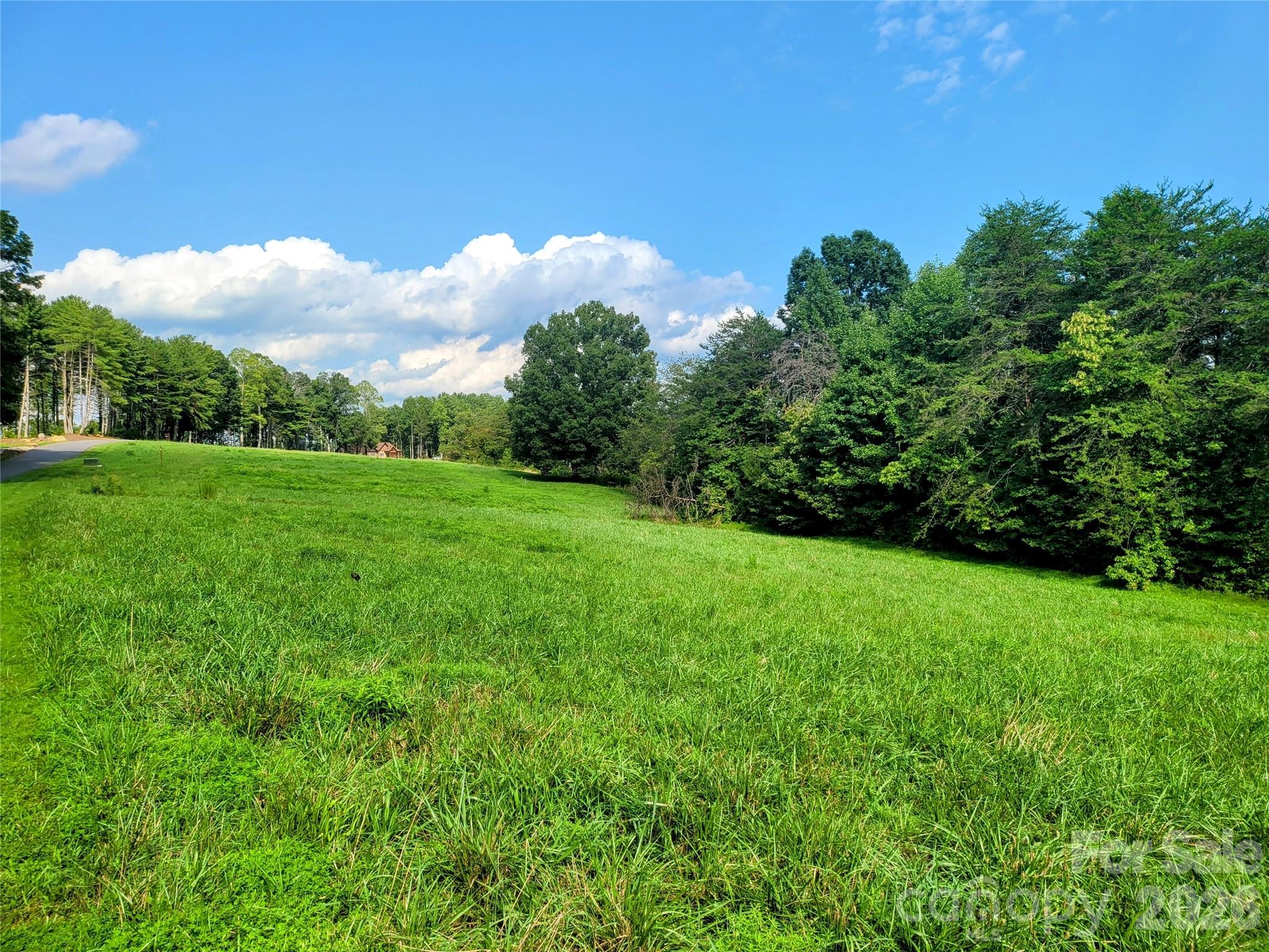 2093 Thoroughbred Way Lenoir NC 28645