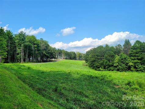 2093 Thoroughbred Way Lenoir NC 28645