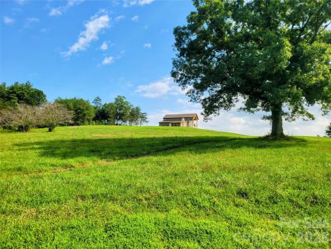 2093 Thoroughbred Way Lenoir NC 28645