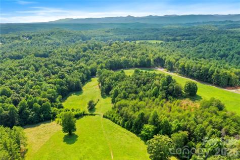 2093 Thoroughbred Way Lenoir NC 28645