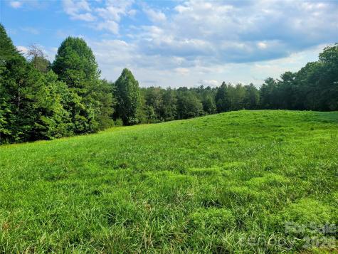 2093 Thoroughbred Way Lenoir NC 28645