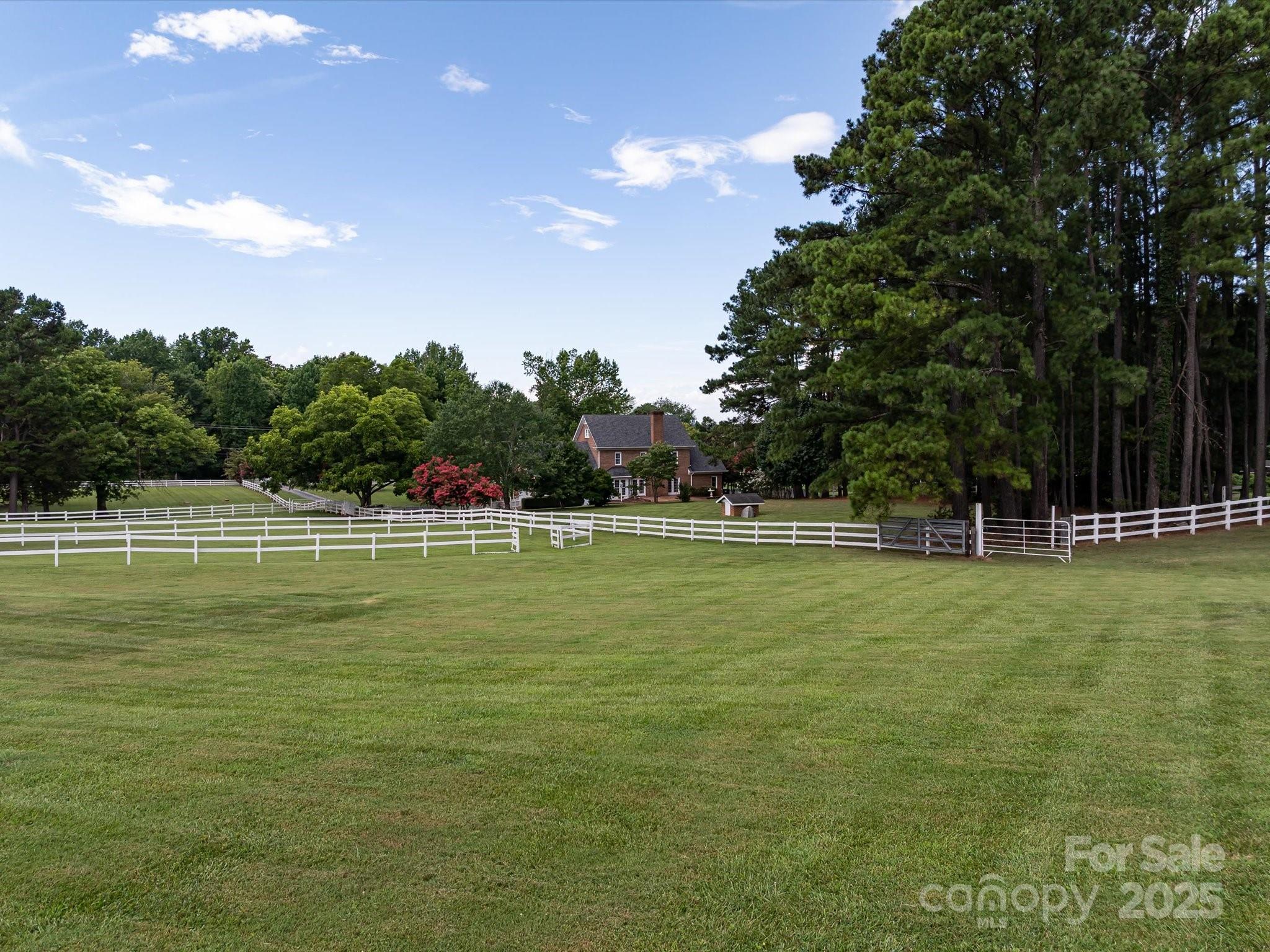 11215 Idlewild Road Matthews NC 28105