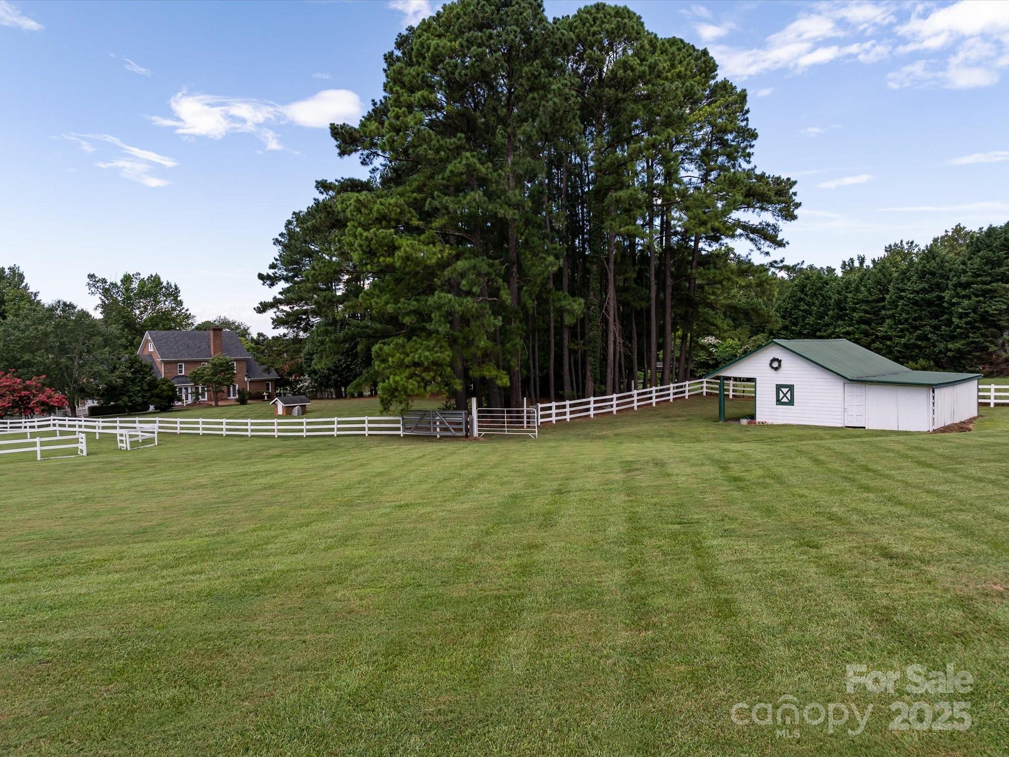 11215 Idlewild Road Matthews NC 28105