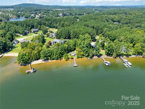 5350 Commodore Place Clover SC 29710