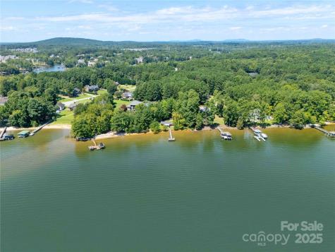 5350 Commodore Place Clover SC 29710