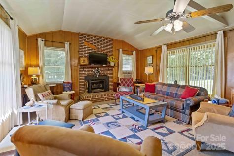 5350 Commodore Place Clover SC 29710