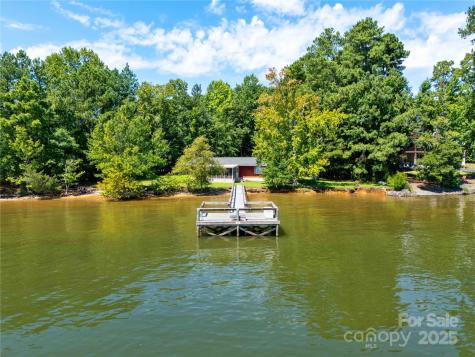 5350 Commodore Place Clover SC 29710