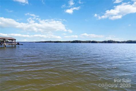 5350 Commodore Place Clover SC 29710