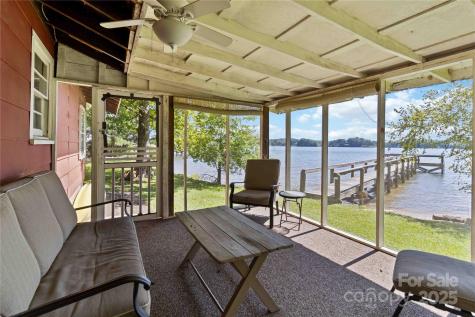 5350 Commodore Place Clover SC 29710