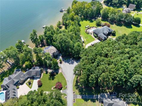 5350 Commodore Place Clover SC 29710