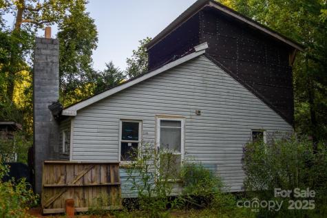 2340 Twin Poplars Lane Lenoir NC 28645
