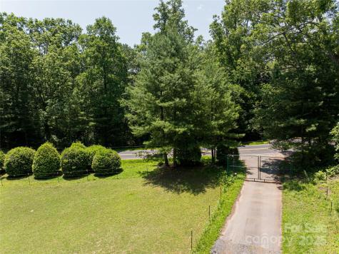 173 Avery Creek Road Arden NC 28704