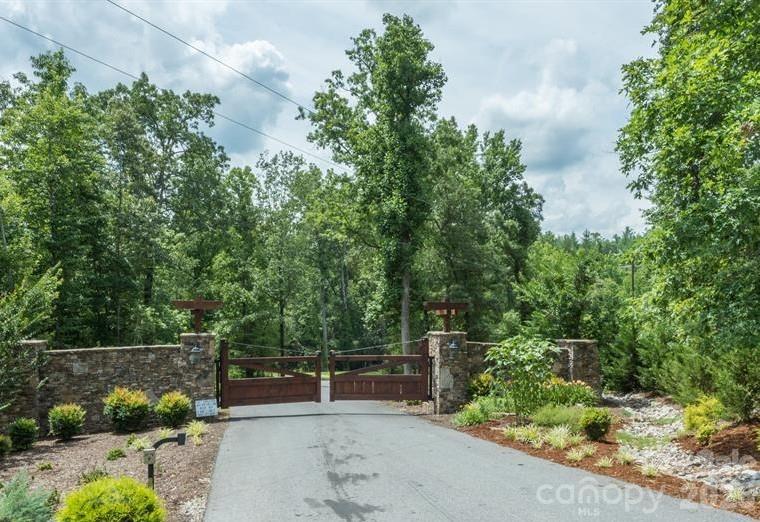 32 Clear View Way Nebo NC 28761
