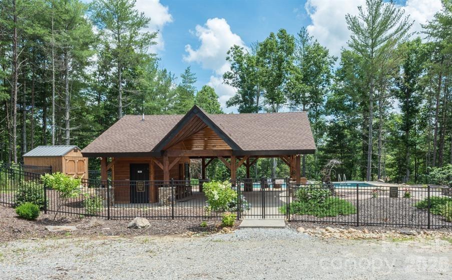 32 Clear View Way Nebo NC 28761