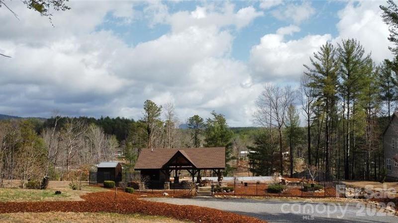 32 Clear View Way Nebo NC 28761