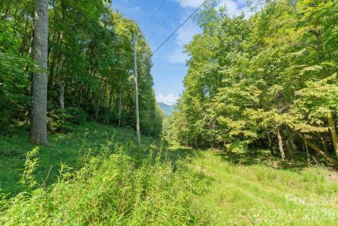 80 Breezewood Drive Bryson City NC 28713