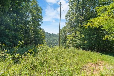 80 Breezewood Drive Bryson City NC 28713