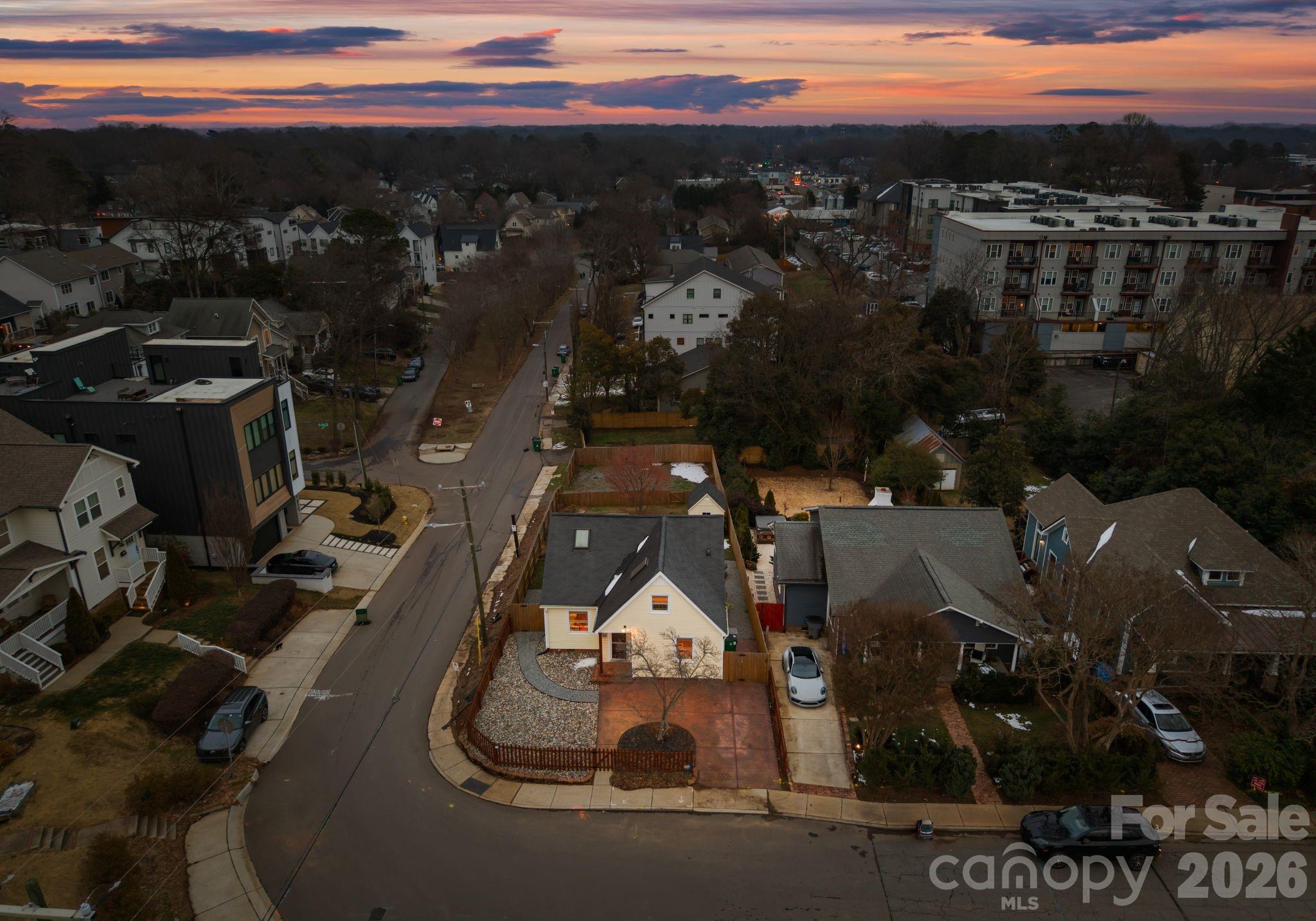 1424 Nandina Street Charlotte NC 28205