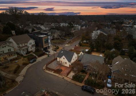 1424 Nandina Street Charlotte NC 28205