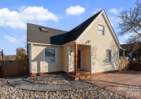 1424 Nandina Street Charlotte NC 28205