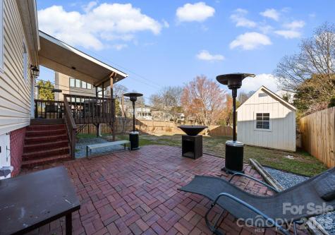 1424 Nandina Street Charlotte NC 28205