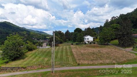 81 River Look Drive Burnsville NC 28714