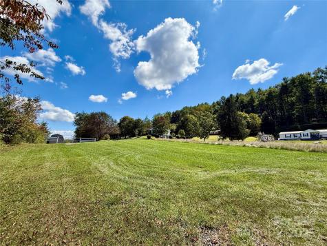 81 River Look Drive Burnsville NC 28714