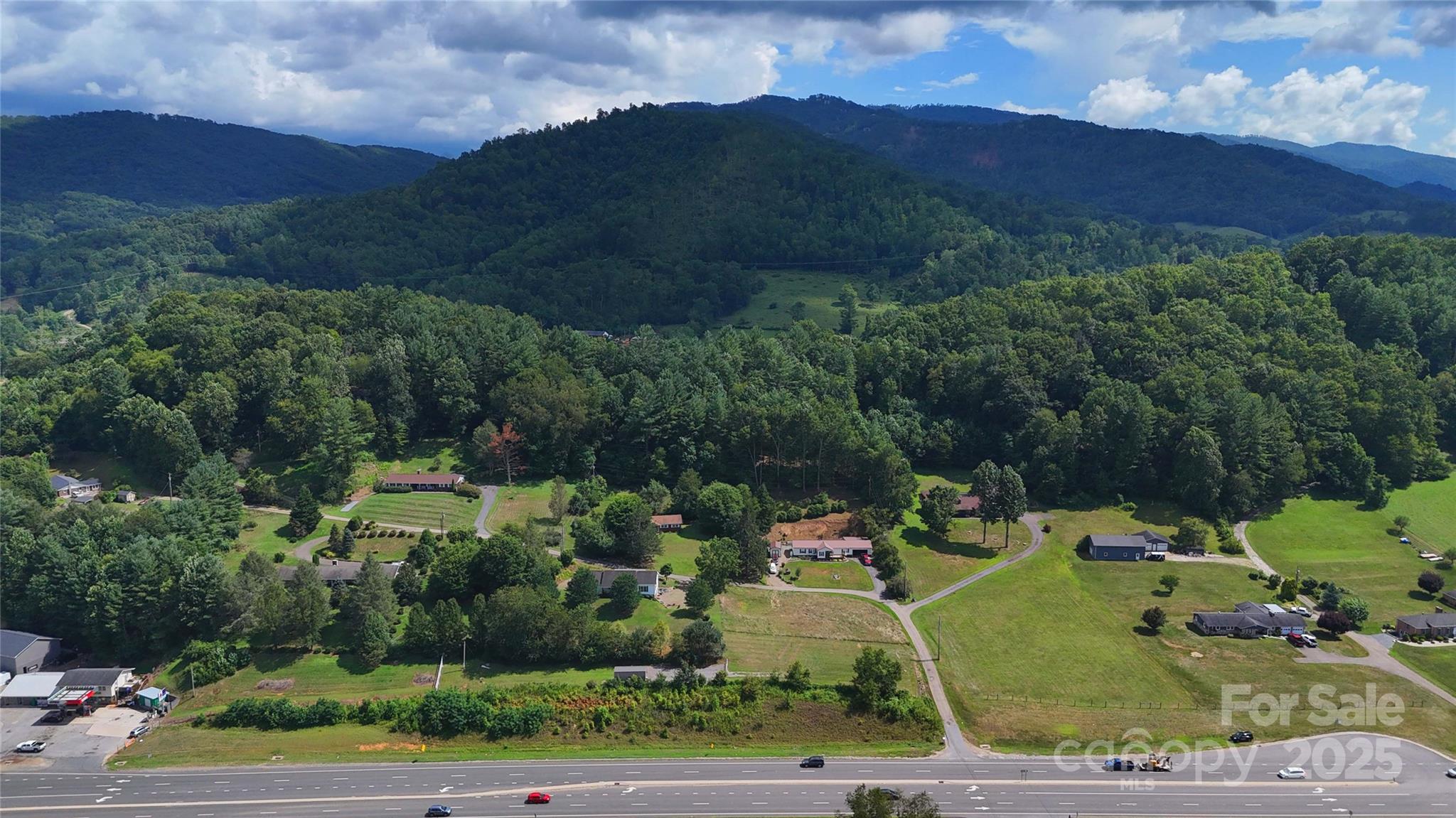 81 River Look Drive Burnsville NC 28714