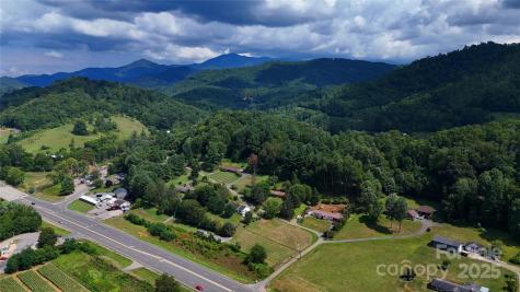81 River Look Drive Burnsville NC 28714
