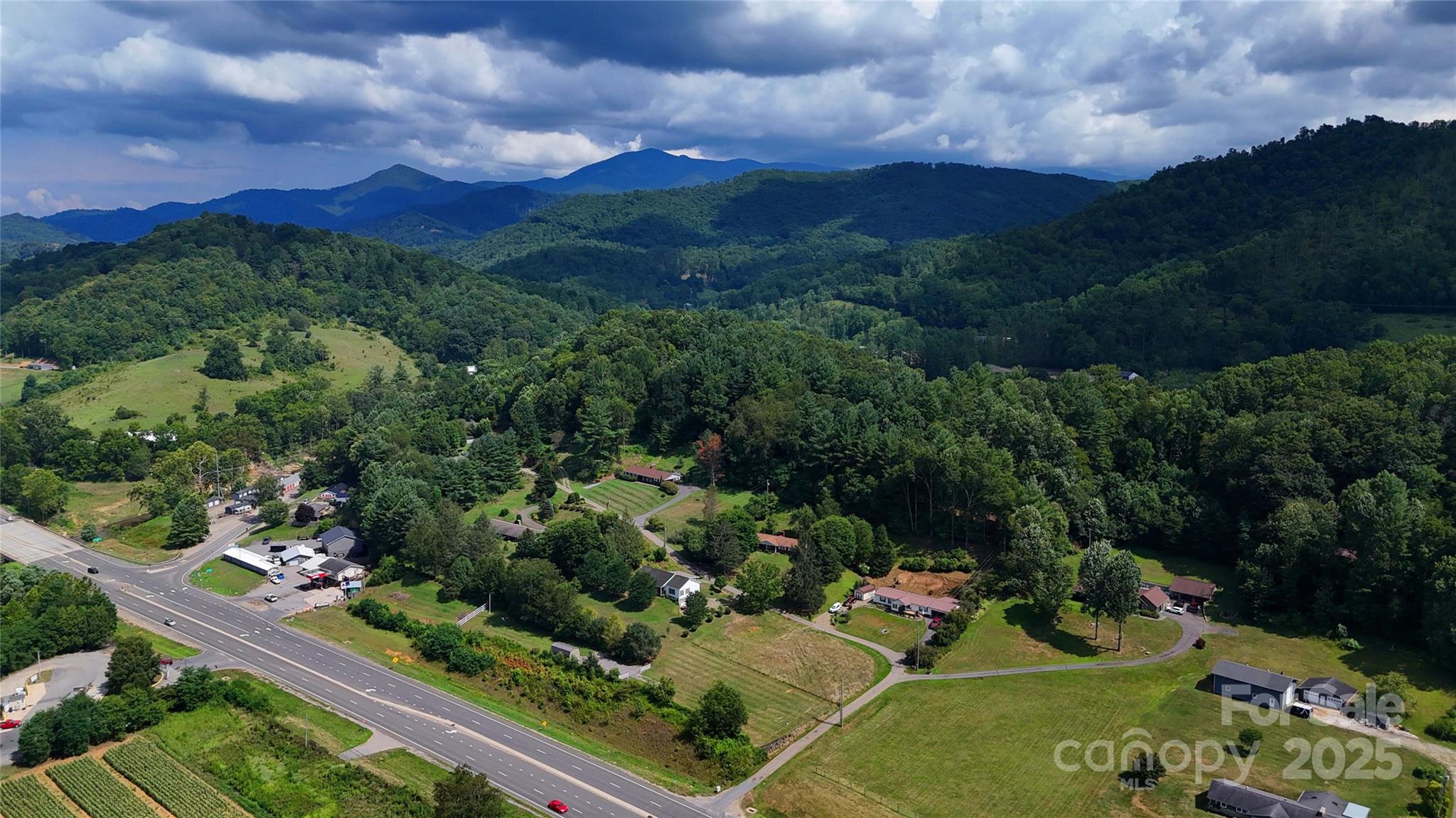 81 River Look Drive Burnsville NC 28714