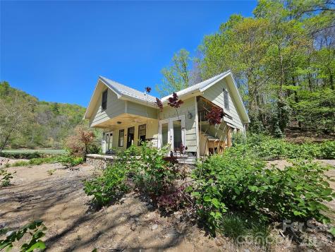 465 Paradise Lane Burnsville NC 28714