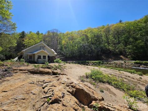 465 Paradise Lane Burnsville NC 28714