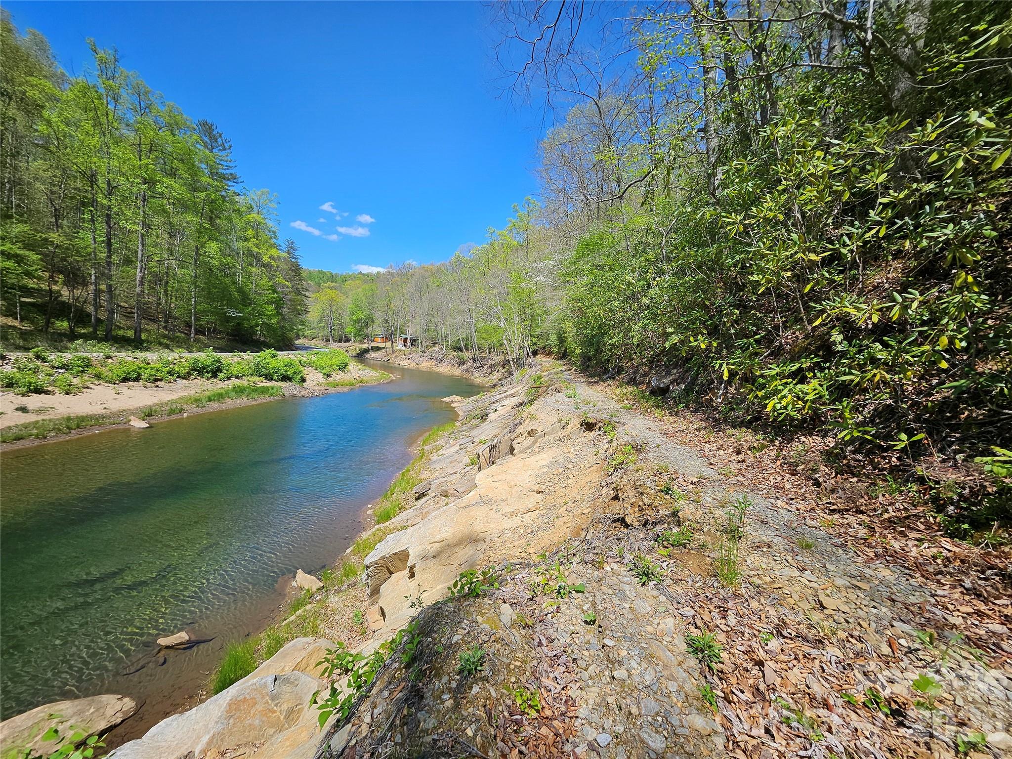 465 Paradise Lane Burnsville NC 28714