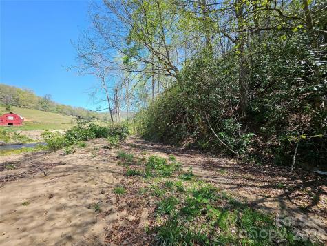 465 Paradise Lane Burnsville NC 28714