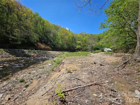 465 Paradise Lane Burnsville NC 28714